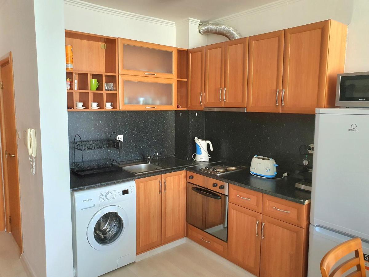 Sveti Vlas Marina Beach Apartment - Vega Village ภายนอก รูปภาพ