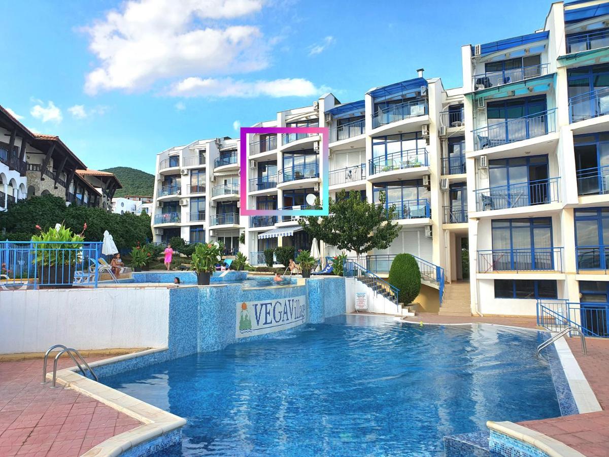 Sveti Vlas Marina Beach Apartment - Vega Village ภายนอก รูปภาพ