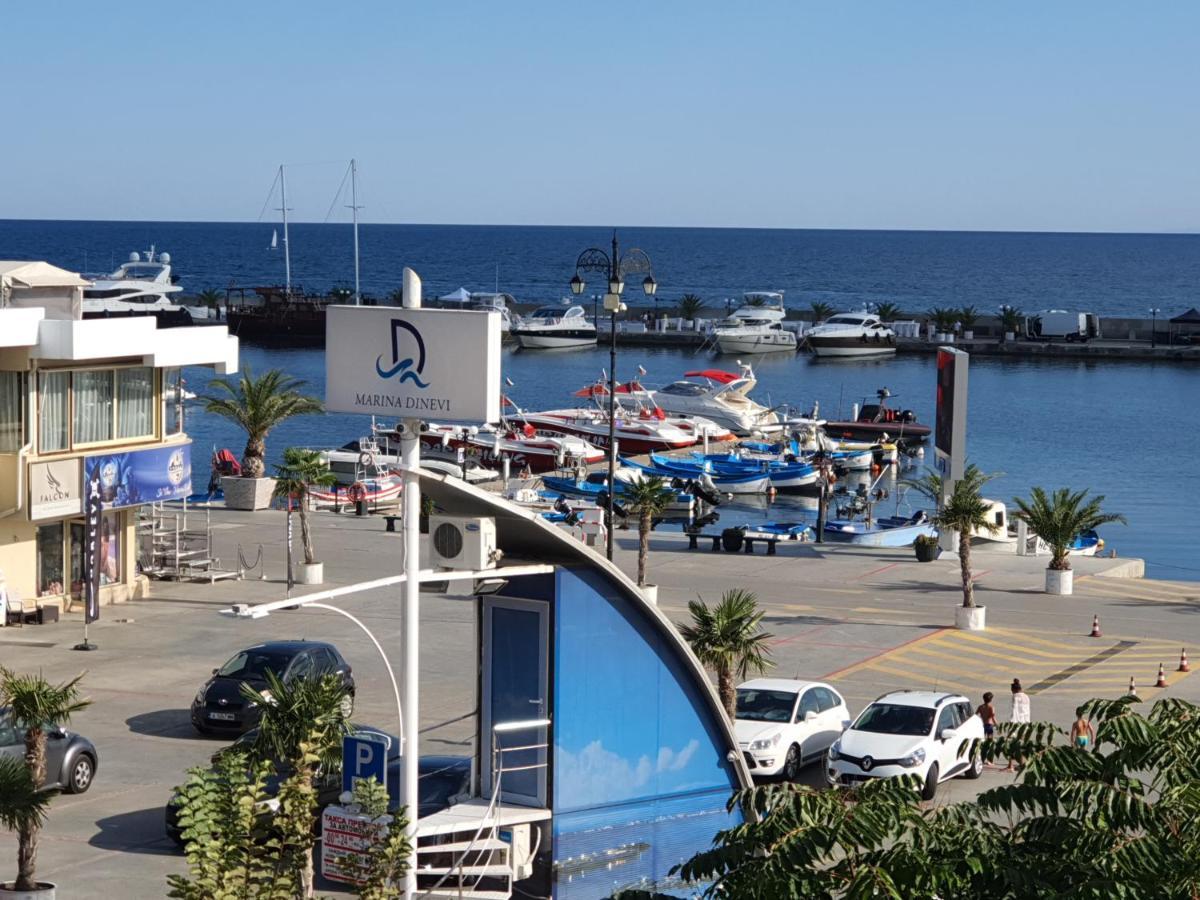 Sveti Vlas Marina Beach Apartment - Vega Village ภายนอก รูปภาพ